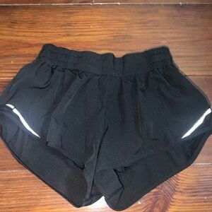 lululemon hotty hot size 2